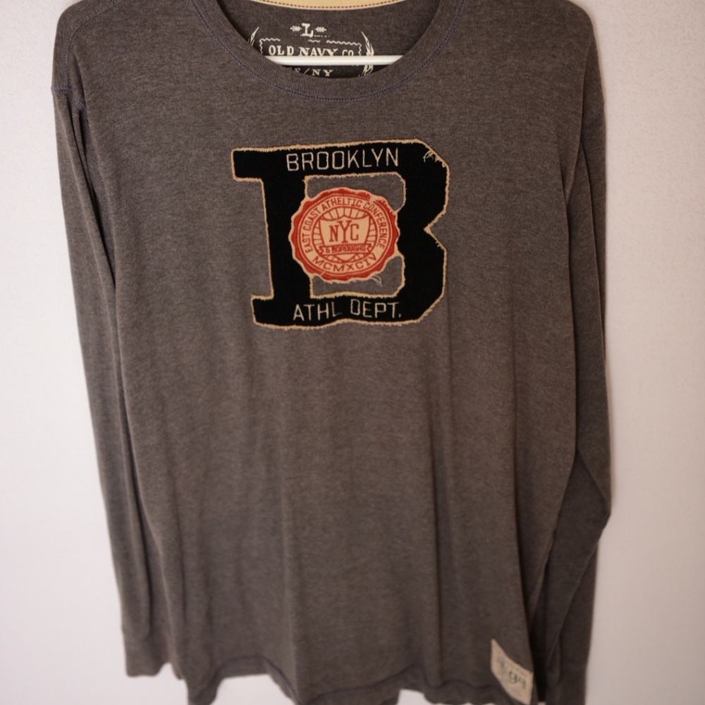 Long sleeve old navy shirt